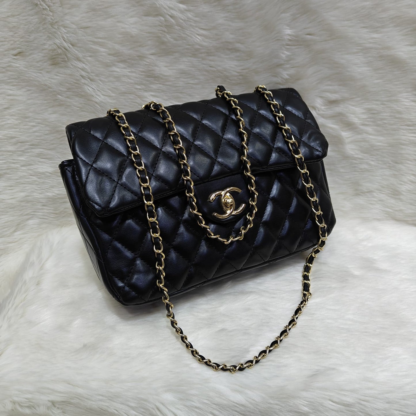 Branded Cross Body & Hand Carry D3