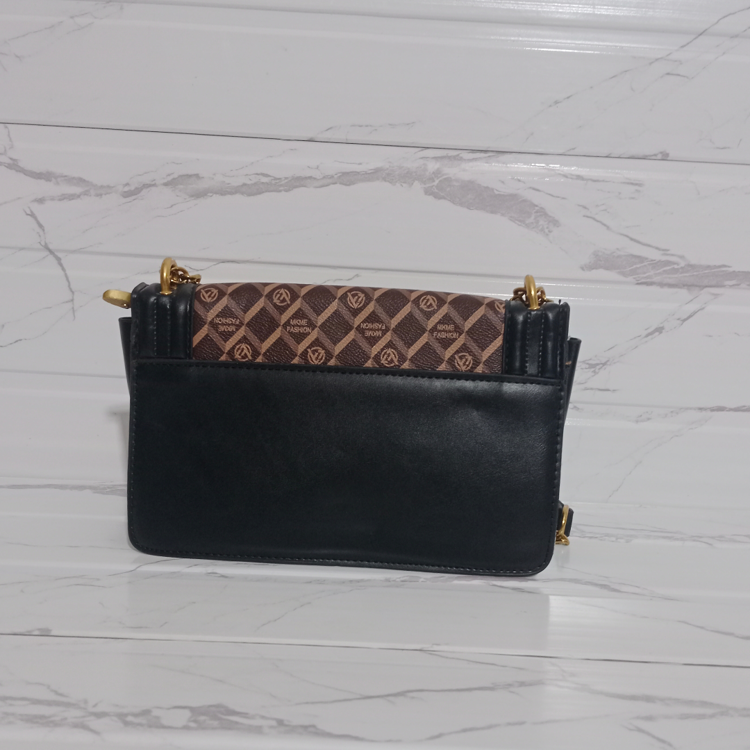 Chic Chain Bag